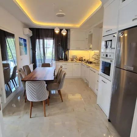 Villa With Pool, Turkish Bath & Forest View Near Antalya *